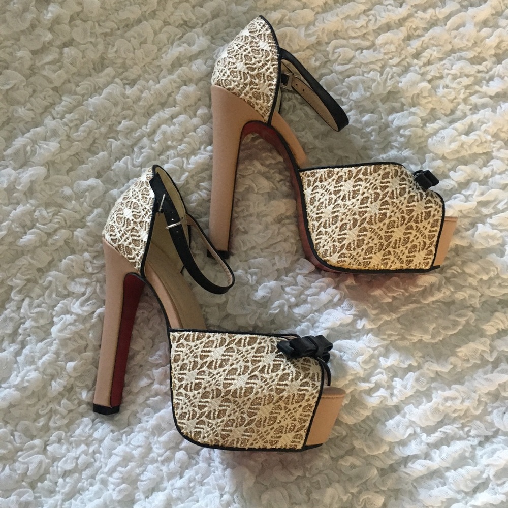 Aodina Gold & Cream Platform Heels - Picture 9 of 11
